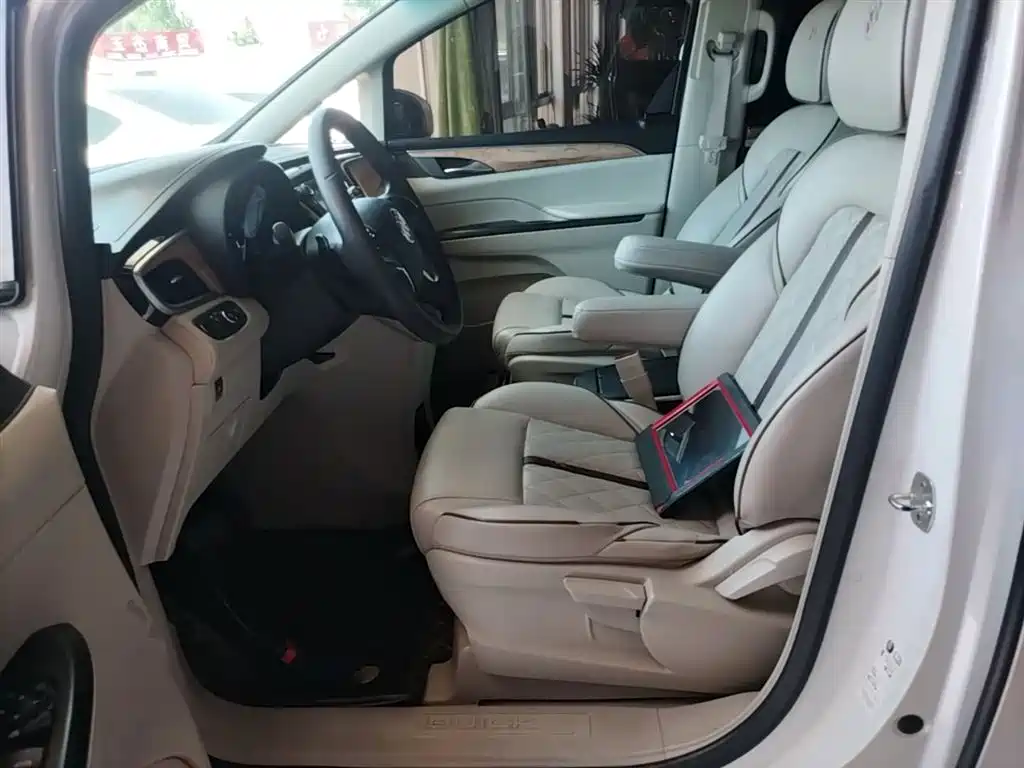 Buick GL8 2018 ES 28T Comfort Type China VI фото 15