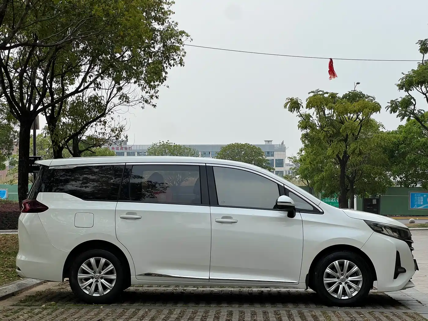 GAC Trumpchi Trumpchi M6 2019 270T Automatic Luxury (7-seater) China V фото 5