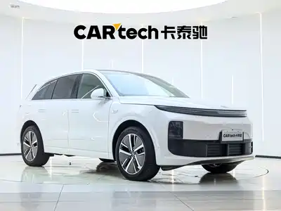 Li Auto L6