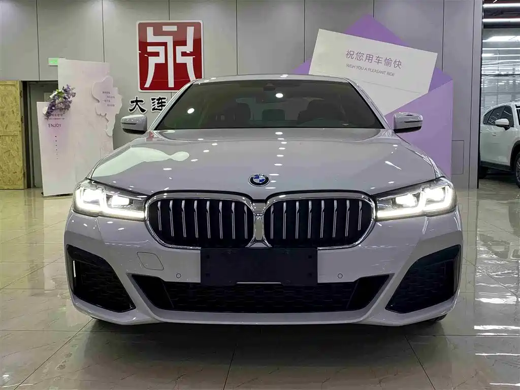BMW 5 Series 2022 Facelift 530Li Leading M Sport Package фото 2