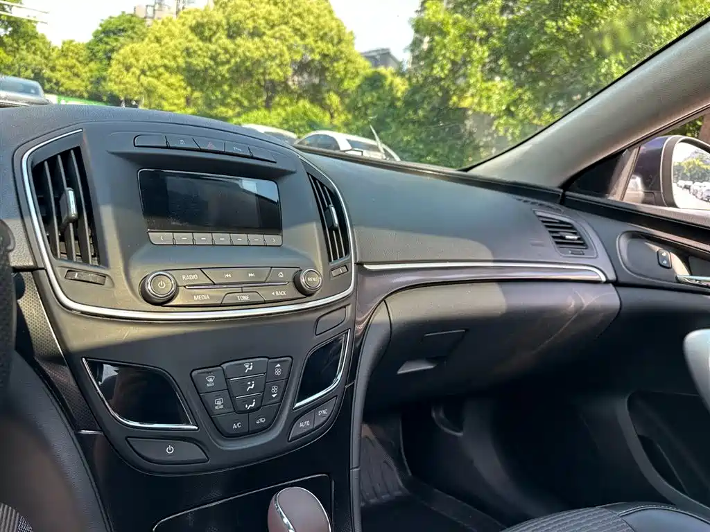 Buick Regal 2015 1.6T Leading Tech Edition фото 15