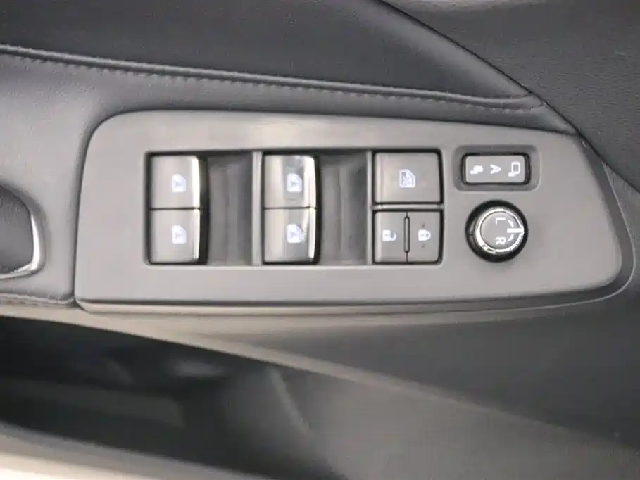 Toyota Avalon 2019 2.0L Luxury Edition (China VI) фото 12