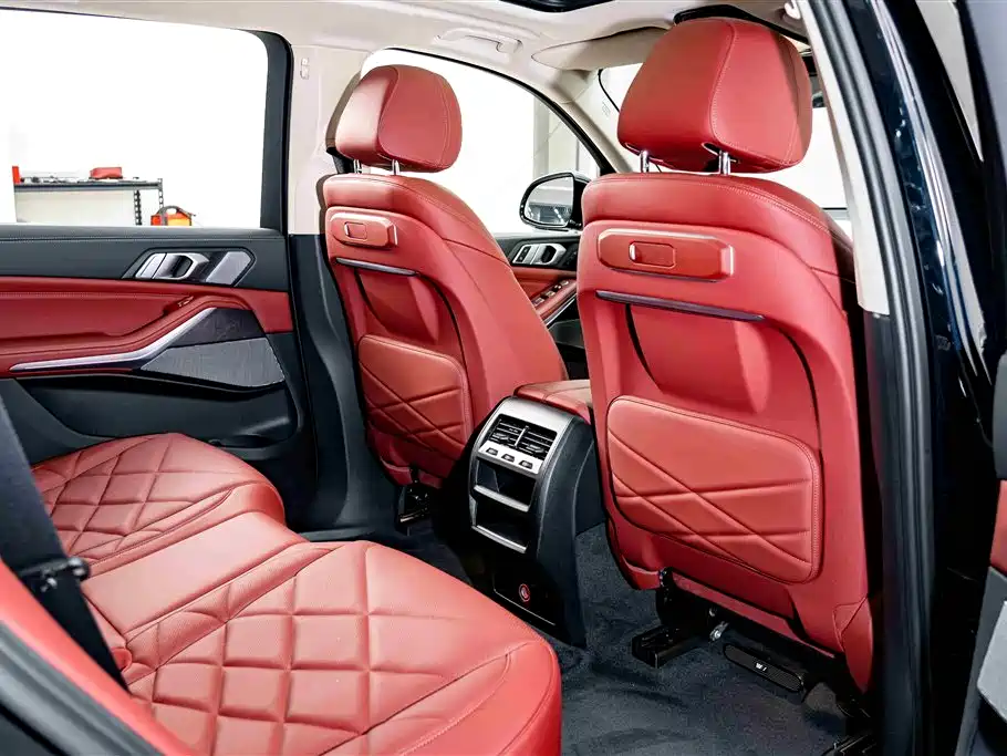 BMW X5 2023 xDrive 30Li Premium M Sport Package фото 23