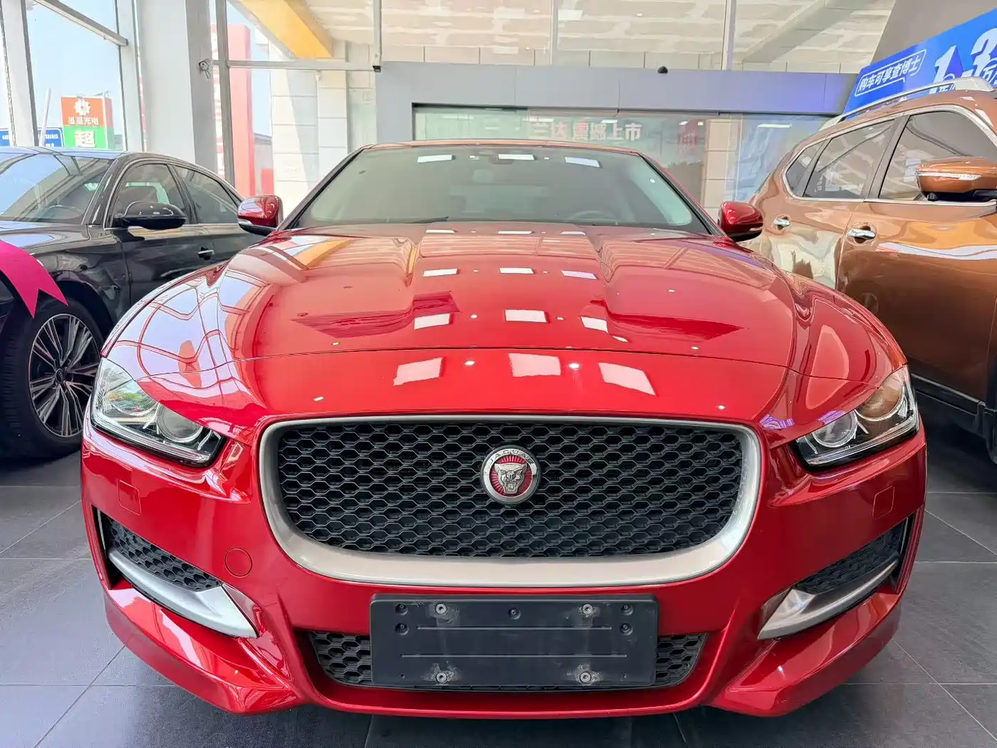 Jaguar XE 2017 2015 2.0T 200PS R-Sport