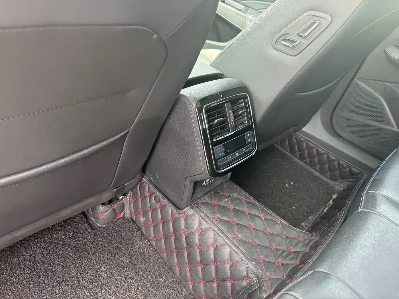 Volkswagen Passat 2019 330TSI Elite Version China VI фото 9