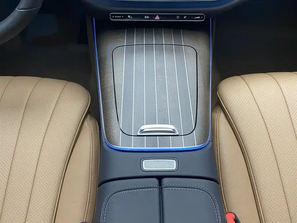 Mercedes-Benz E-Class 2024 E 300 L Fashion фото 21