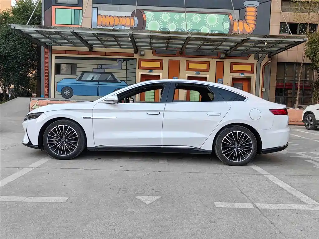 BYD Han 2020 EV Extended Range Luxury фото 17