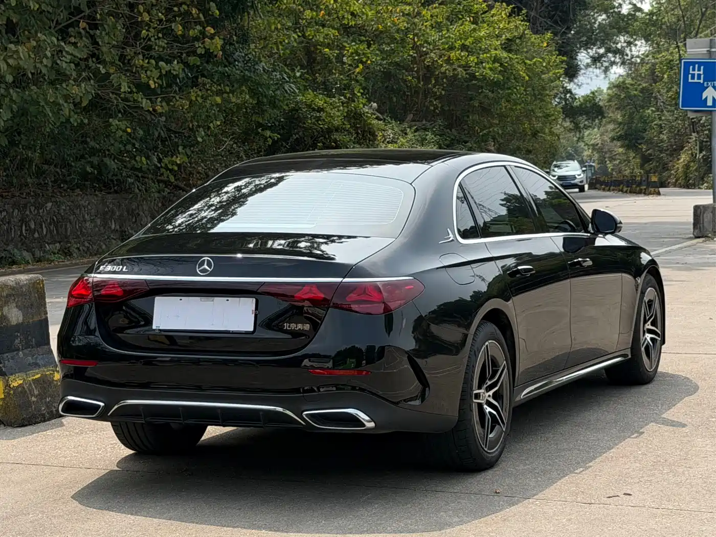 Mercedes-Benz E-Class 2025 Facelift E 300 L Luxury Sport фото 3