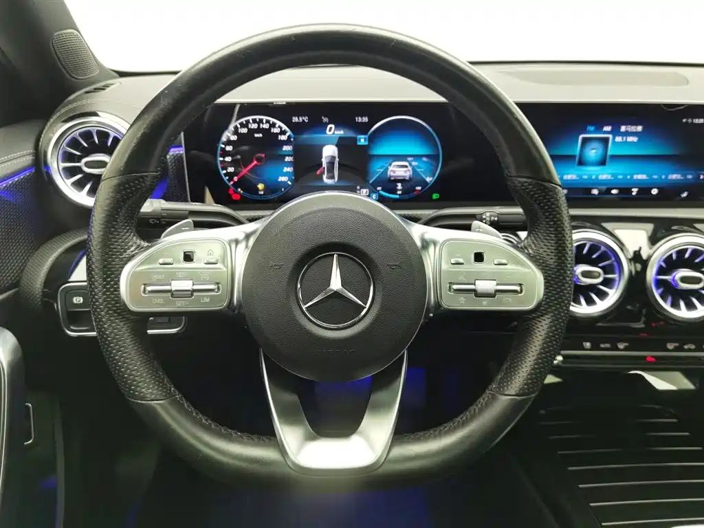 Mercedes-Benz A-Class 2020 A 200 L Sport Sedan фото 11