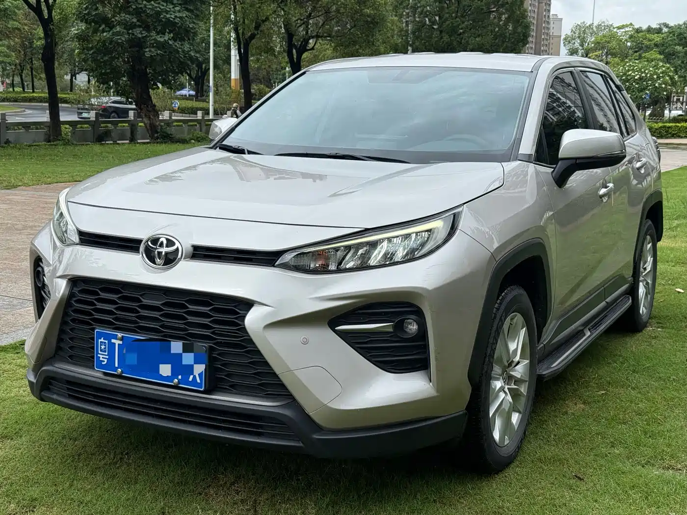 Toyota Wildlander 2022 2.0L CVT FWD Leading Edition