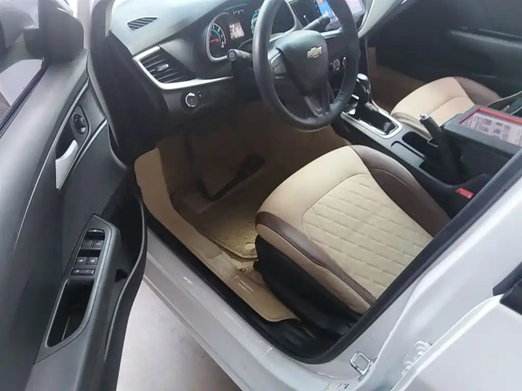Chevrolet Cavalier 2019 320 Auto Sunroof Enjoyment Edition фото 16