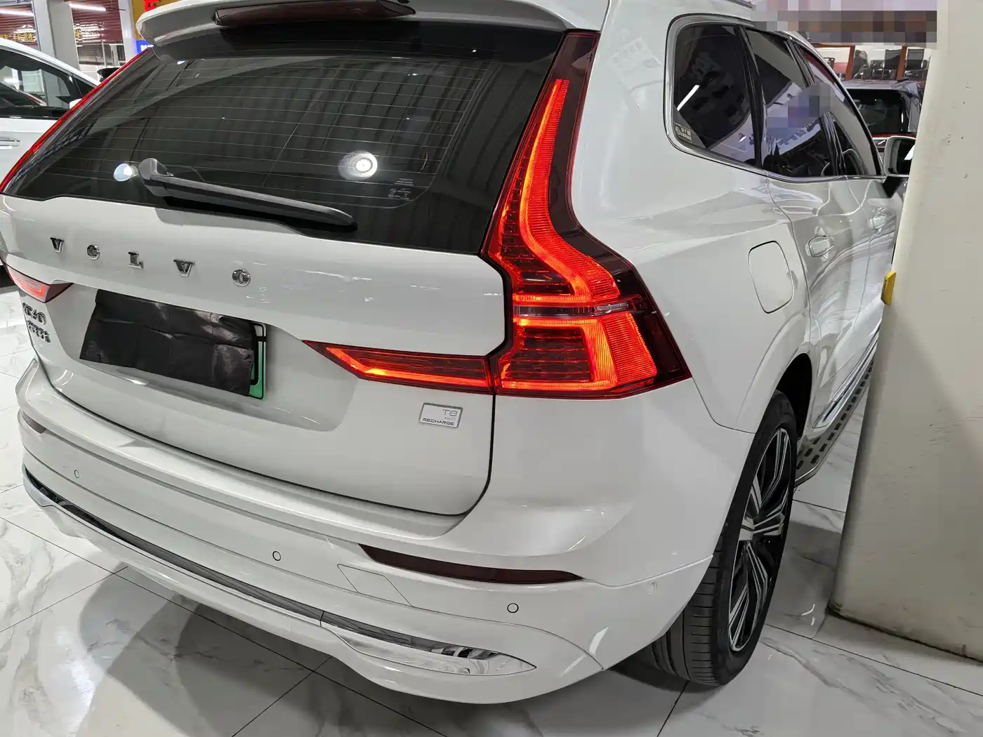 VOLVO XC60 PLUG IN HYBRID