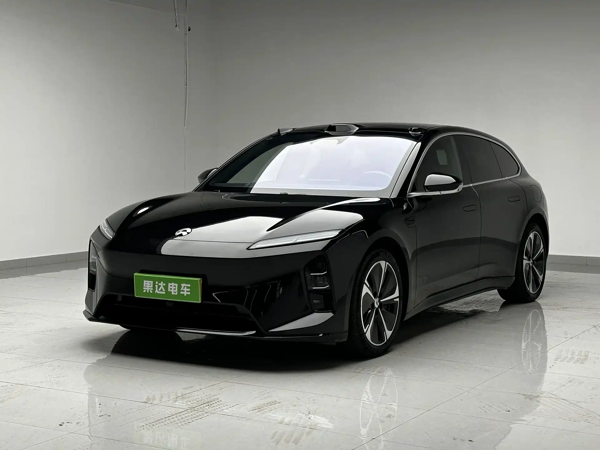 Фото 1 - NIO ET5T