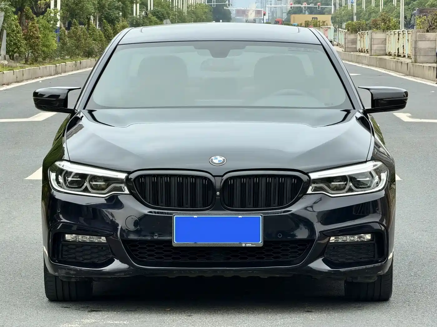 BMW 5 Series 2018 Facelift 530Li Exclusive M Sport Package фото 2