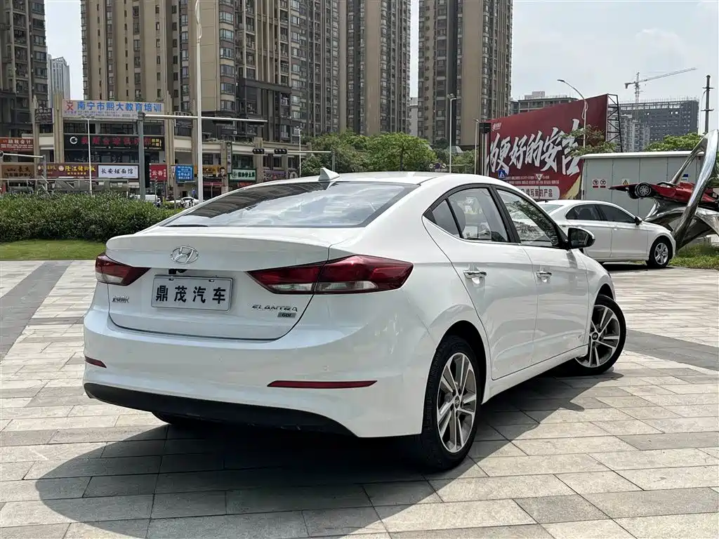 HYUNDAI LEAD