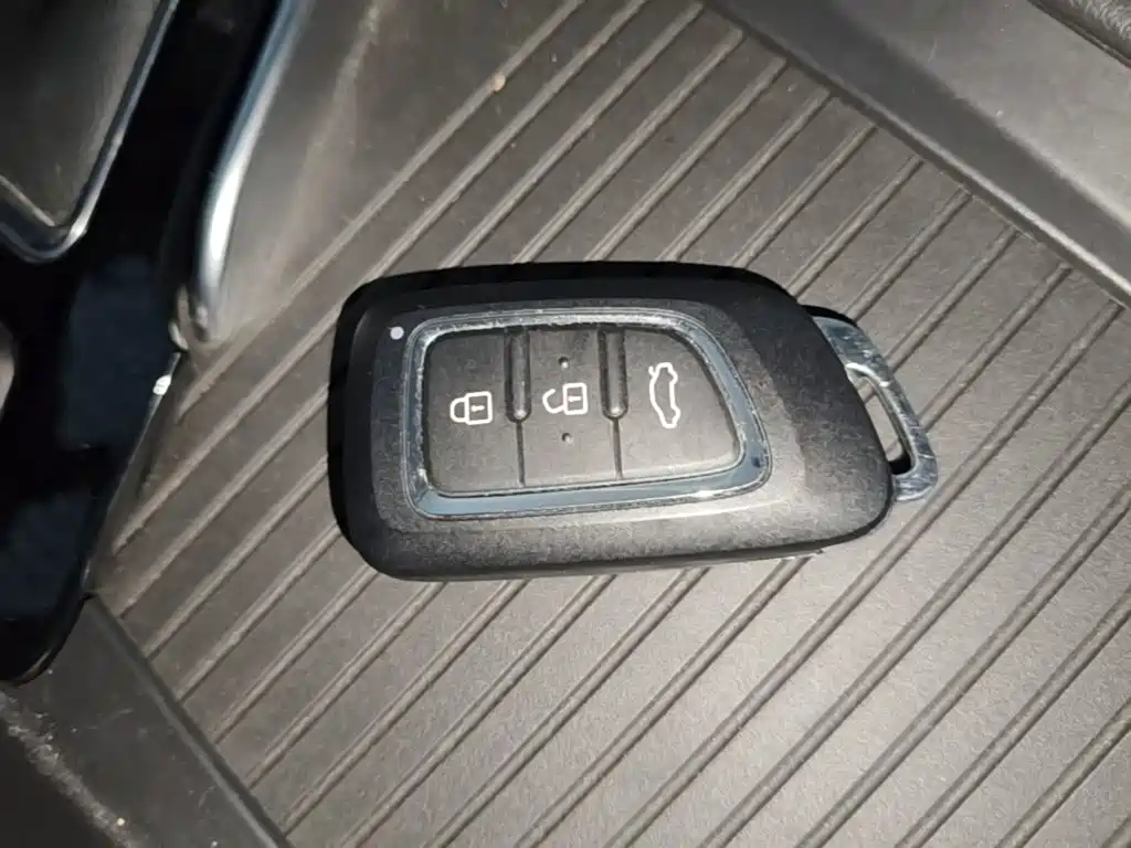 Dongfeng Aeolus Dongfeng Fengshen AX7 2019 2019 1.6T Auto AI Navigation Type China V