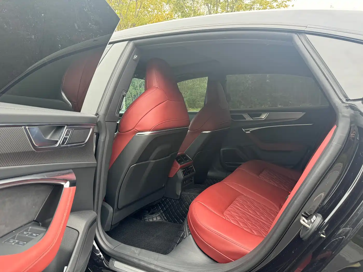 AUDI A7L