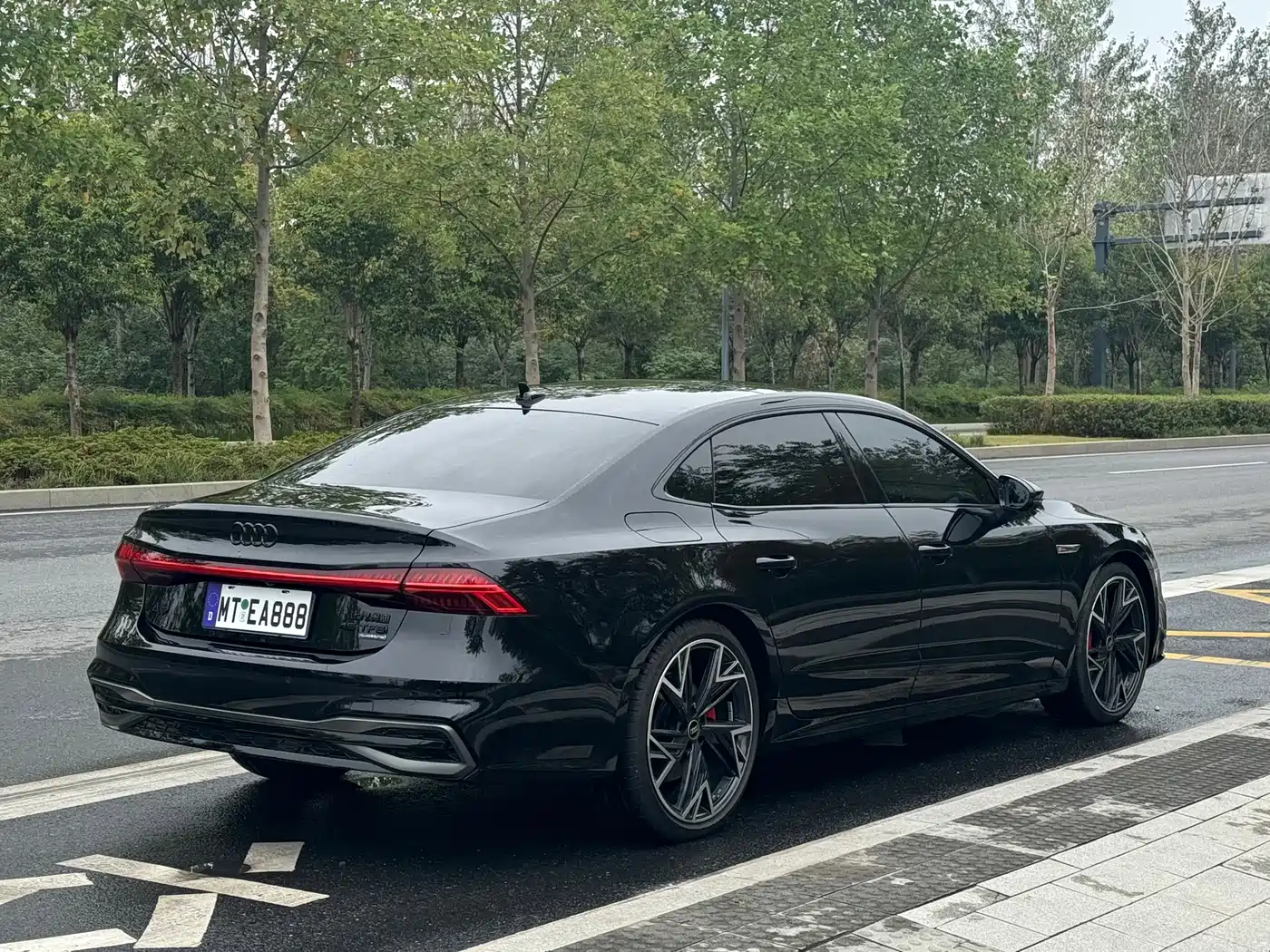AUDI A7L