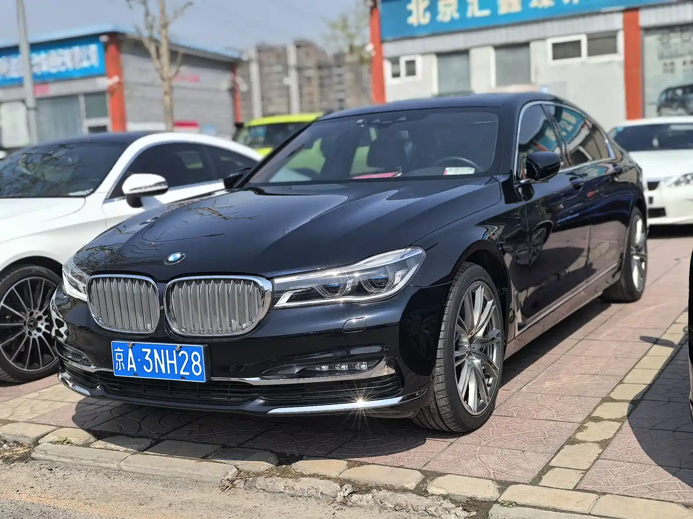 BMW 7 Series 2018 740Li xDrive Premium Type Excellence Package