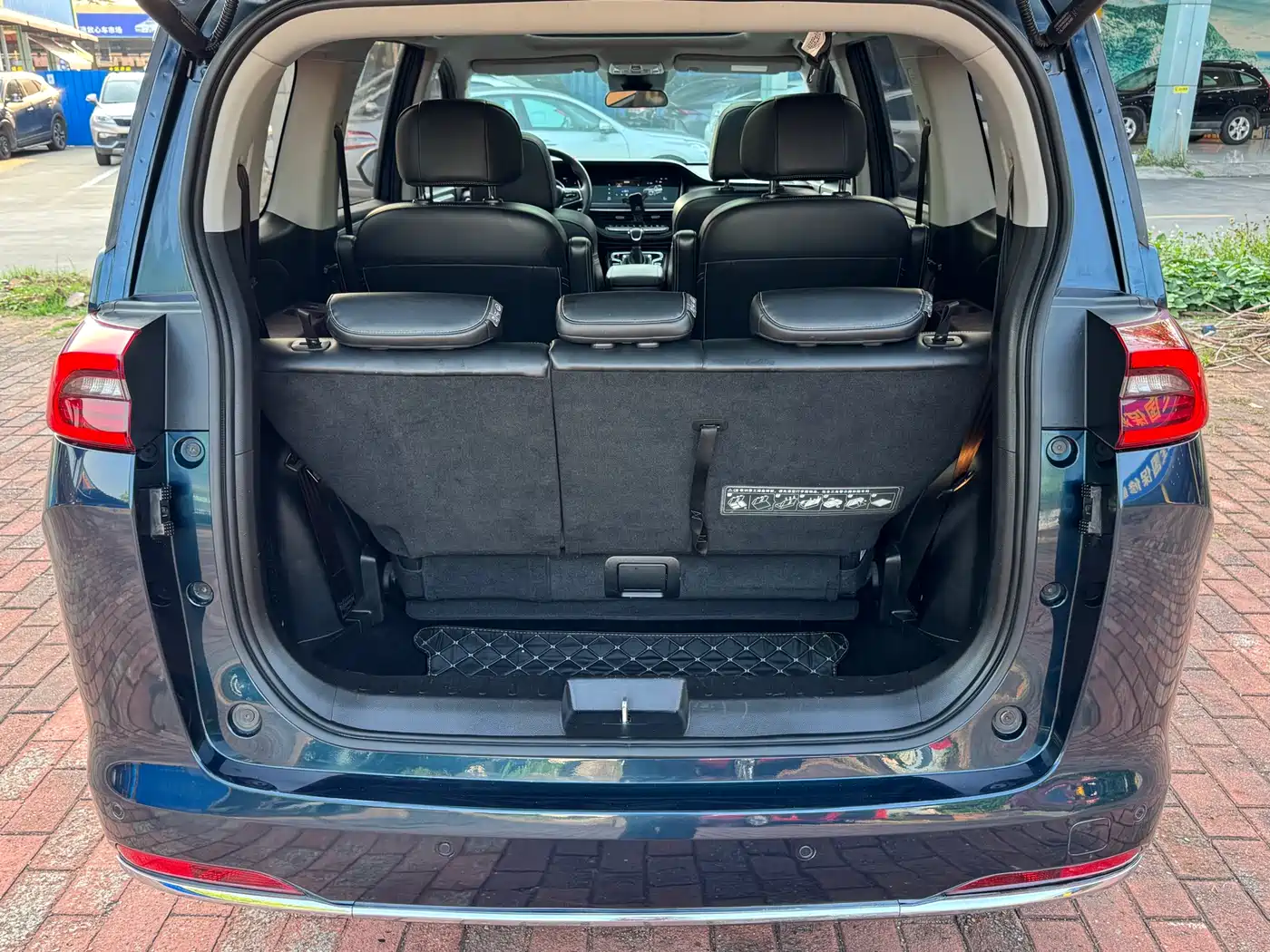 GAC Trumpchi Trumpchi M6 2021 270T DCT Premium Edition (7-seater) фото 20