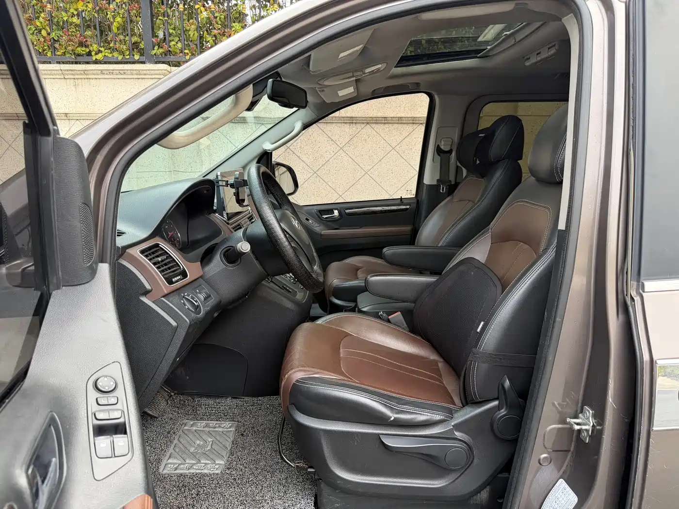 SAIC MAXUS CHASE G10