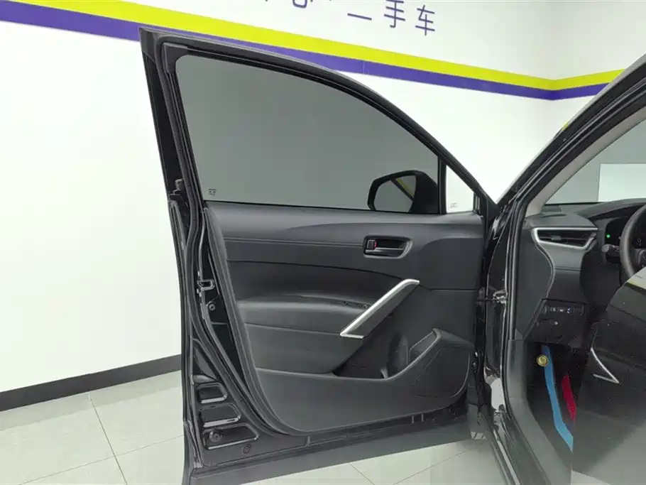 Toyota Corolla Cross 2023 Hybrid 2.0L Pioneer Edition фото 7
