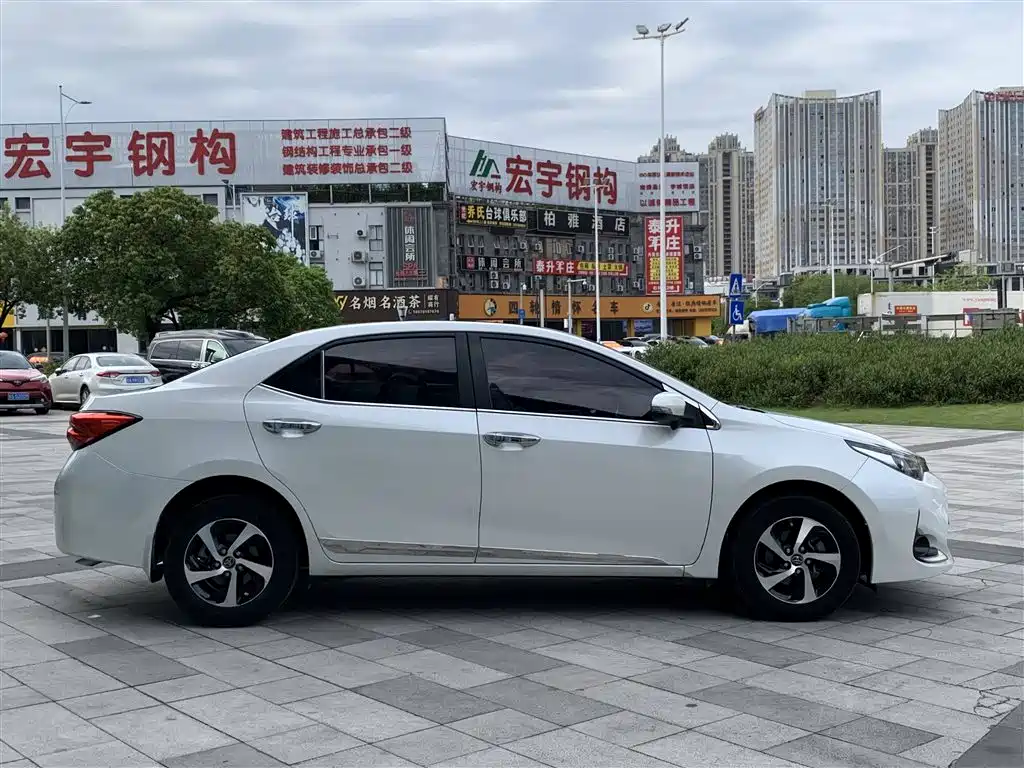 Toyota Levin 2017 Facelift 185T CVT Elite Edition China VI фото 7