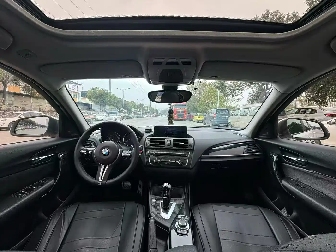 BMW 1 Series (Import) 2013 Facelift 116i Urban Model фото 8