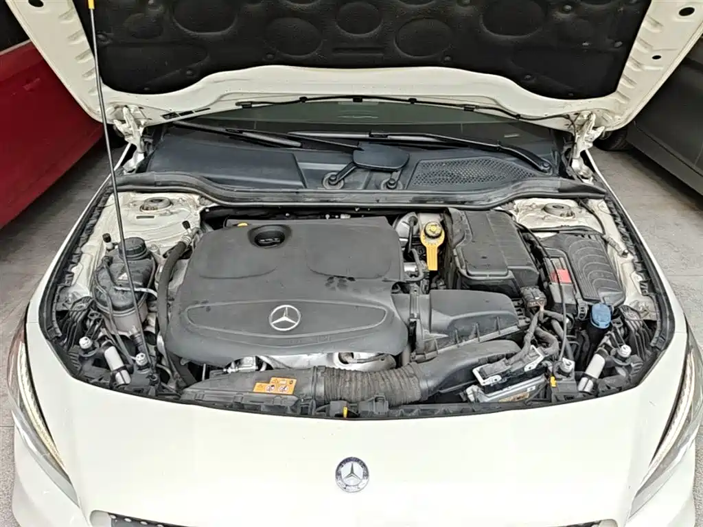 Mercedes-Benz CLA (Import) 2016 Facelift CLA 220 4MATIC фото 20