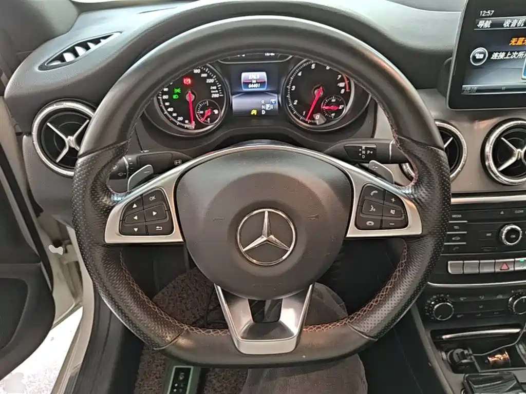 Mercedes-Benz CLA (Import) 2016 Facelift CLA 220 4MATIC фото 11