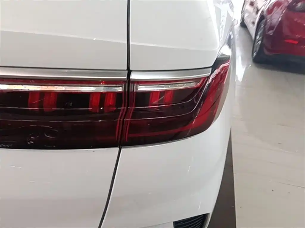 BYD Song PLUS PHEV 2021 DM-i 110KM Flagship PLUS 5G Edition фото 8