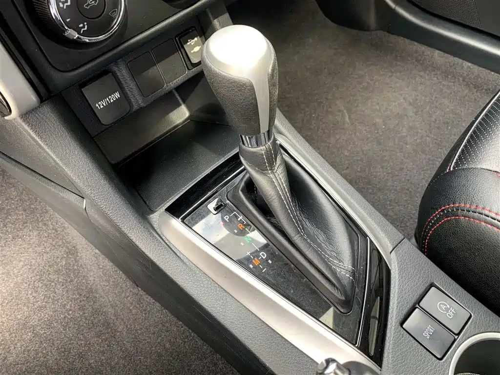 Toyota Levin 2017 Facelift 185T CVT Elite Edition China VI фото 21