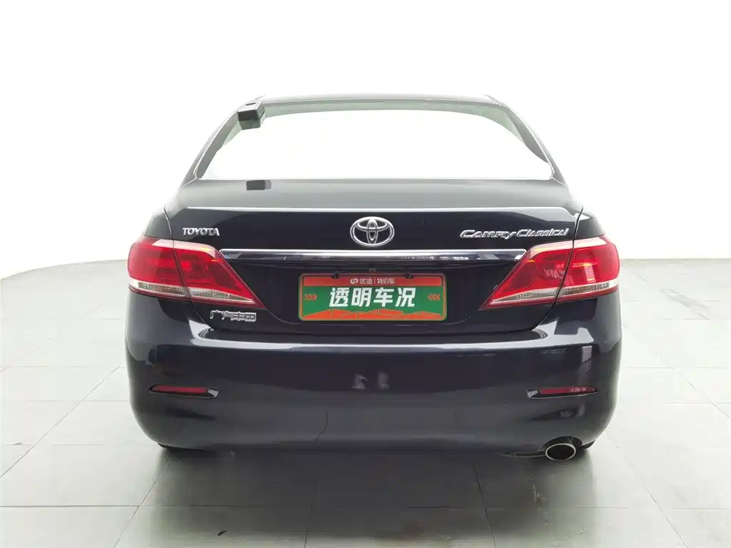 Toyota Camry 2013 200E Classic Elite Edition фото 4