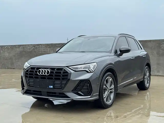 Audi Q3 2023 35 TFSI Fashion Dynamic (1.4T)