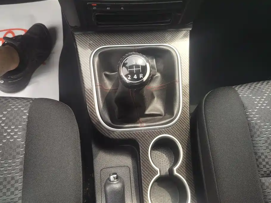 Haval H5 Classic 2015 2.0L Manual 4WD Aspiring фото 16