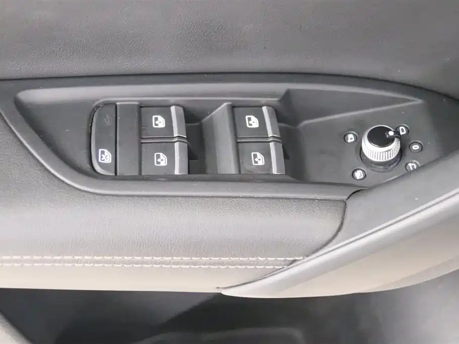 Audi Q5L 2020 45 TFSI Exclusive Fashion фото 13