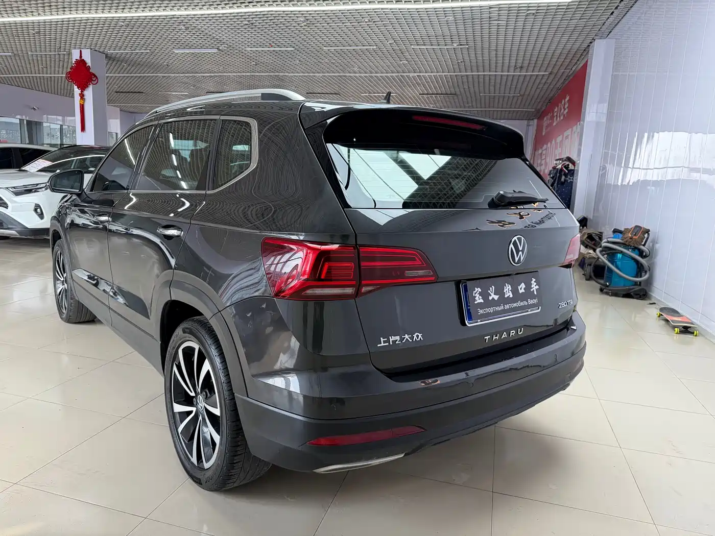 Volkswagen Tharu 2022 280TSI FWD Luxury Edition фото 17