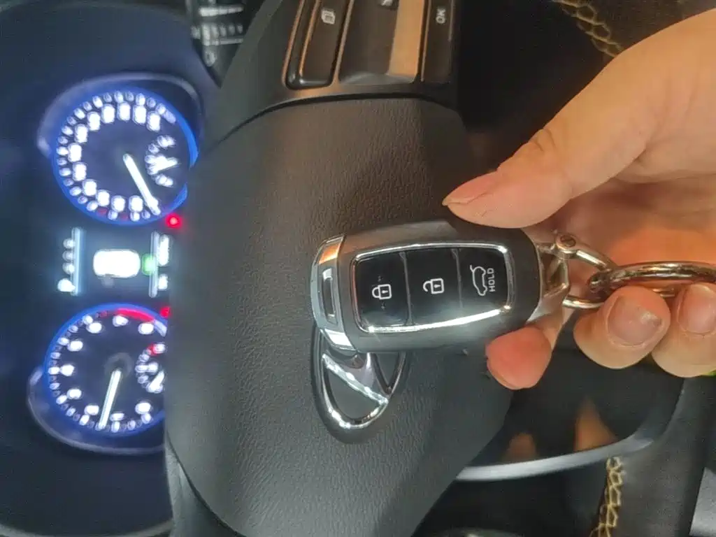 Hyundai ENCINO 2018 1.6T DCT ZhiPao Edition China V фото 9