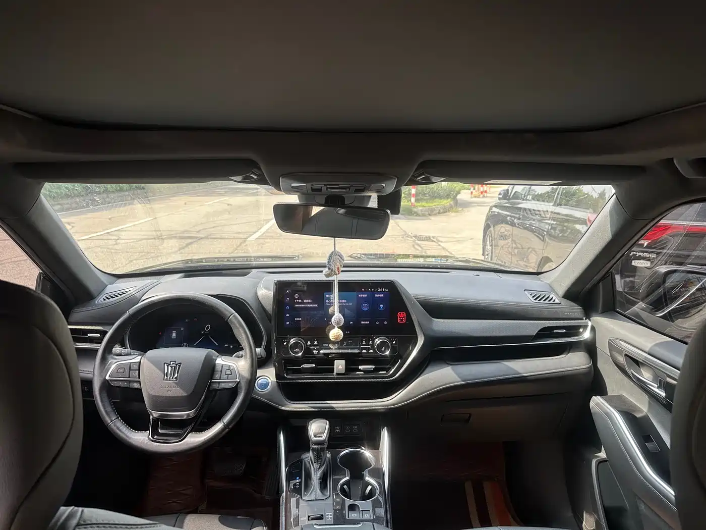 Toyota Crown Kluger 2021 2.5L HEV 4WD Premium фото 7
