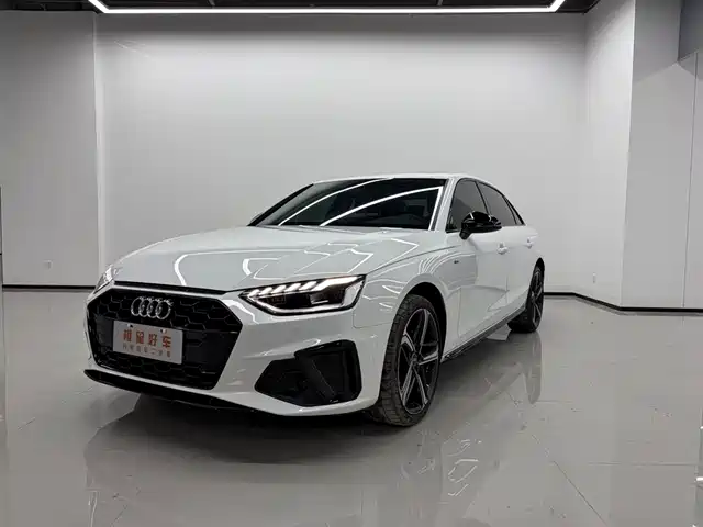 Audi A4L 2024 40 TFSI Luxury Dynamic — фото 1