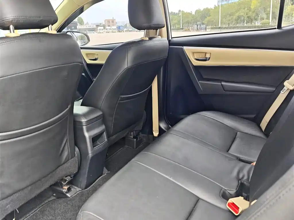 Toyota Corolla 2017 1.2T CVT GL фото 8
