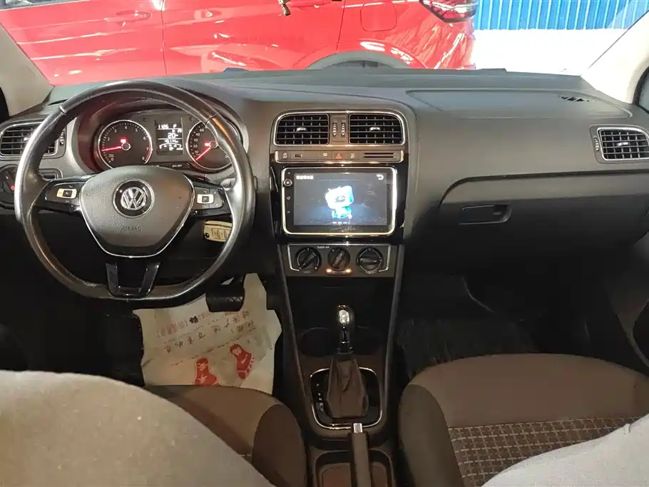 Volkswagen Polo 2018 1.5L Auto Comfort фото 12