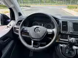 Фото 8 - Volkswagen Multivan