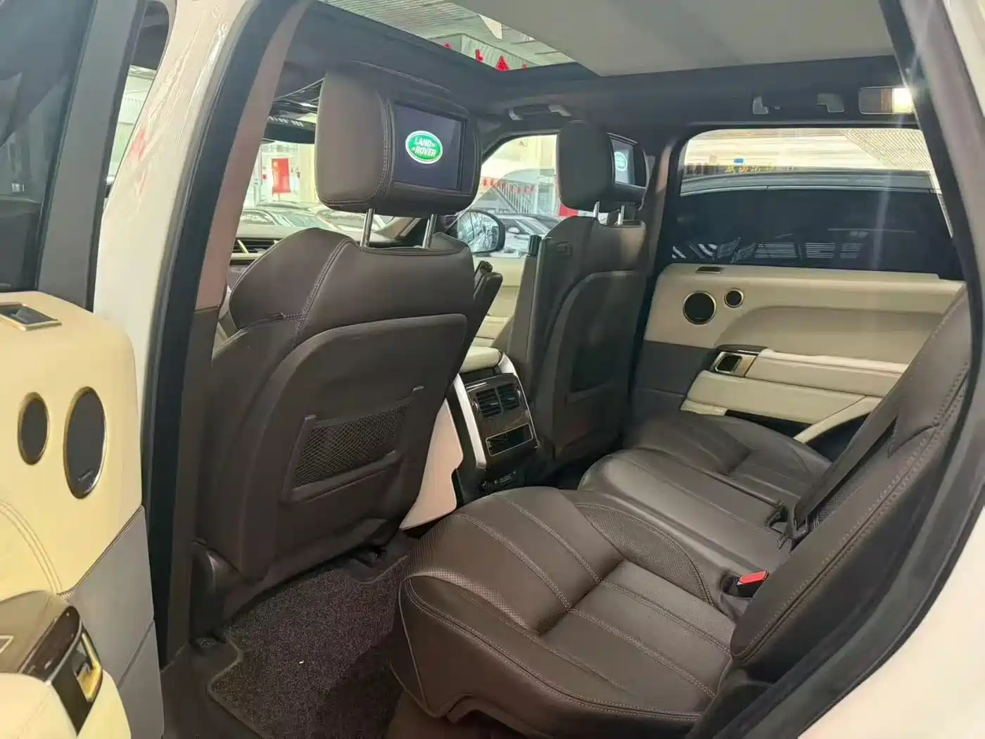 Land Rover Range Rover Sport 2017 3.0 SC V6 HSE фото 8