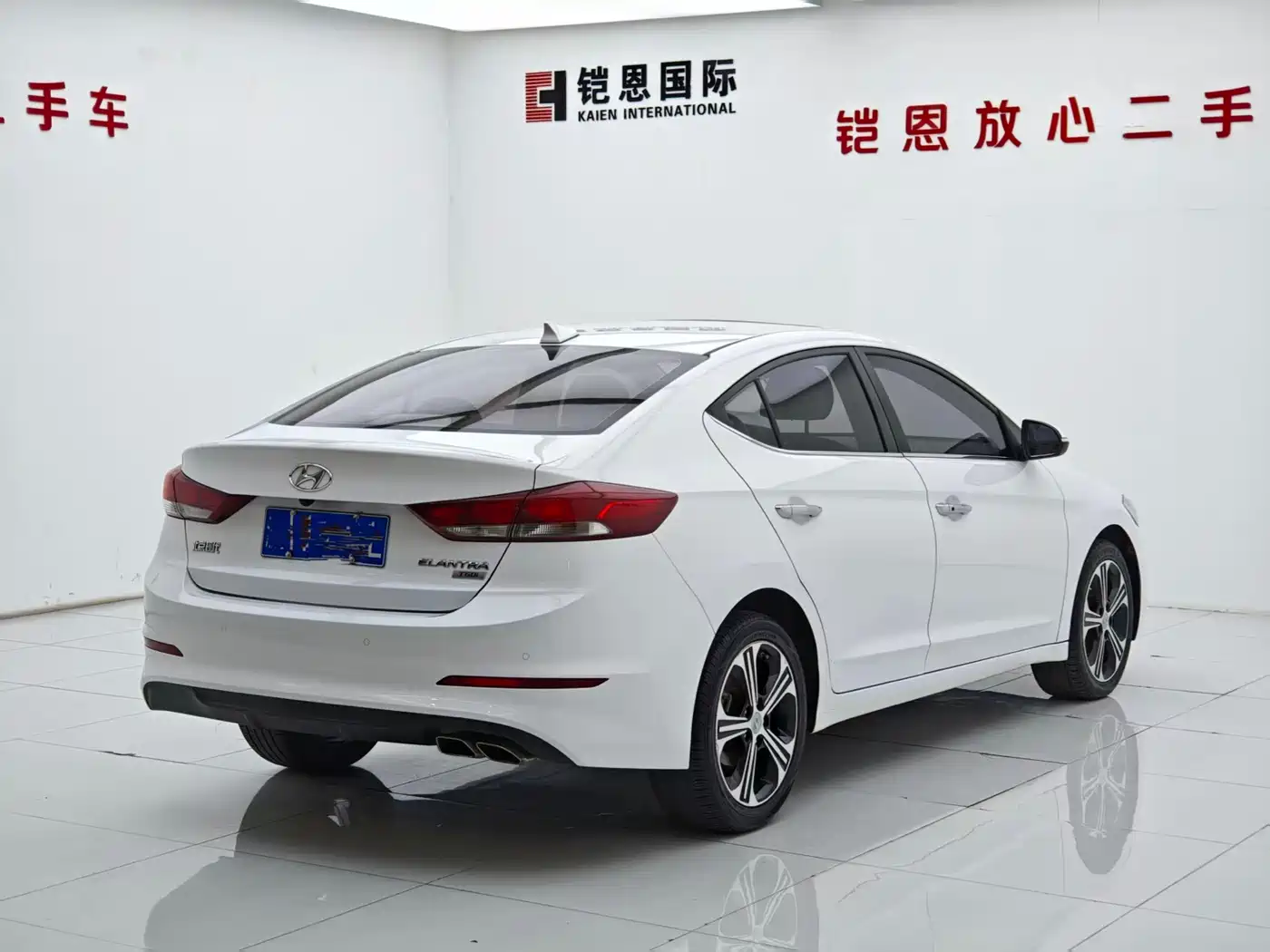 Hyundai Elantra 2018 1.4T DCT Dynamic·Vitality Model фото 16