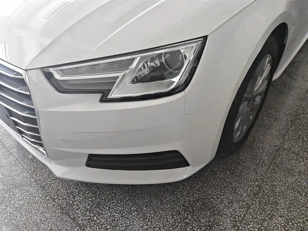 Audi A4L 2017 Plus 40 TFSI Progressive фото 5