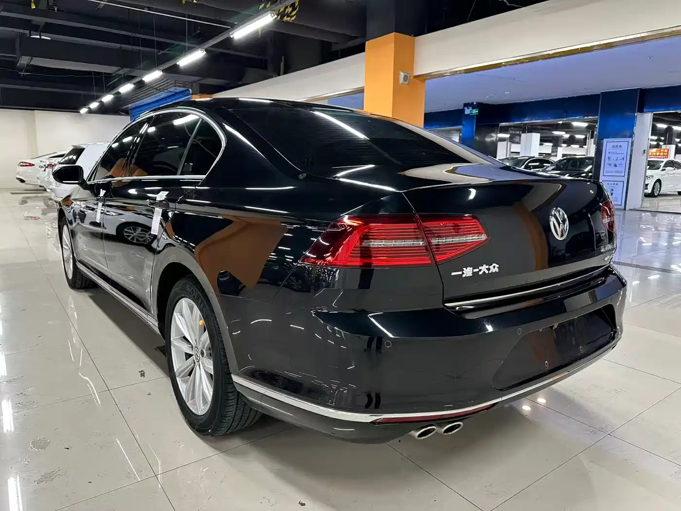 Volkswagen Magotan 2018 330TSI DSG Leading фото 8
