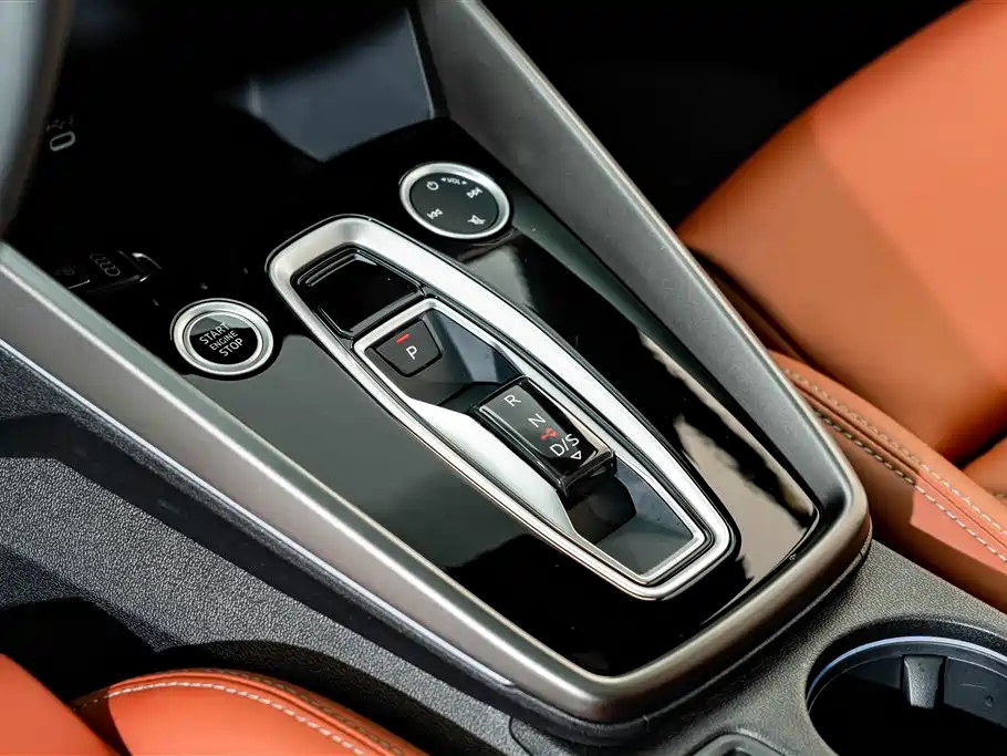 Audi A3 2026 2025 Facelift Sportback 35TFSI Flying Spur Premium