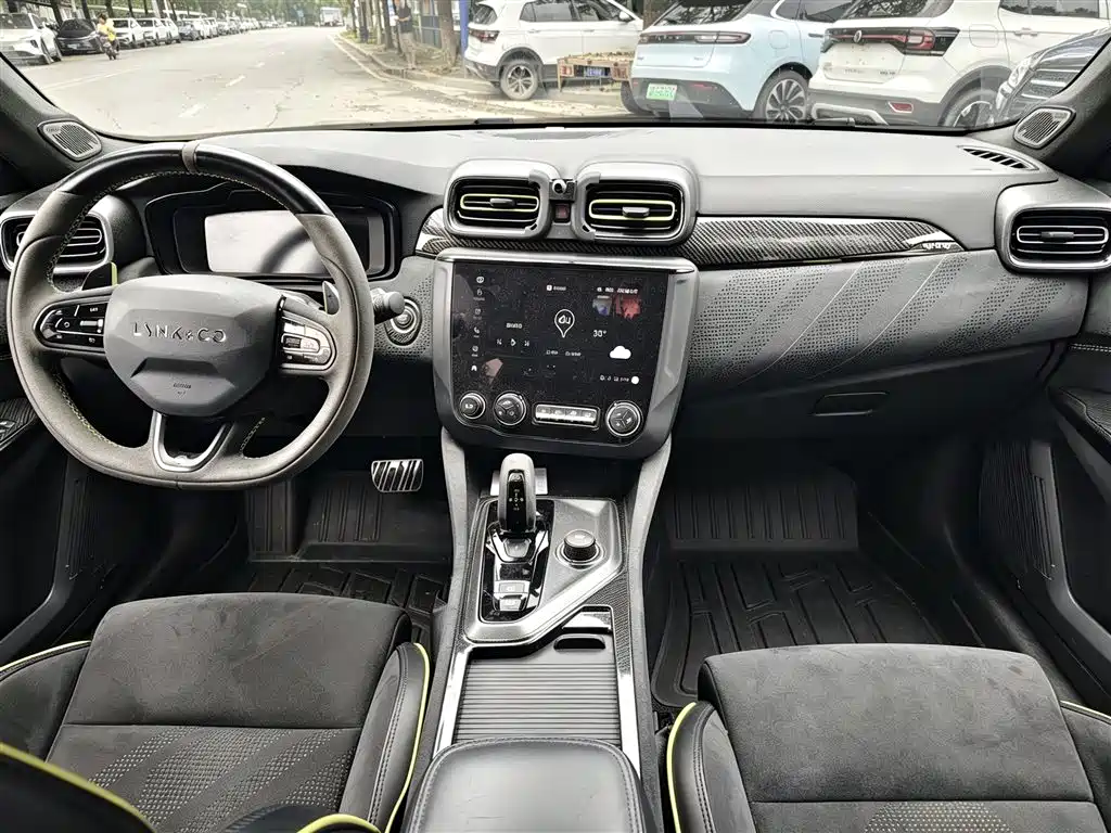 Lynk & Co 03 2019 2.0TD Auto Power Pro Version фото 4