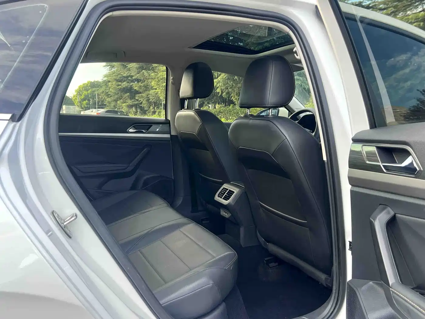 Volkswagen Lavida 2019 1.5L Automatic Comfort Edition China VI фото 10